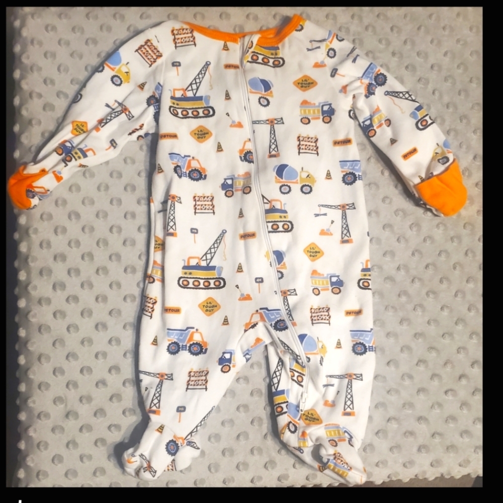 Cute trucks sleeper 0-3 M